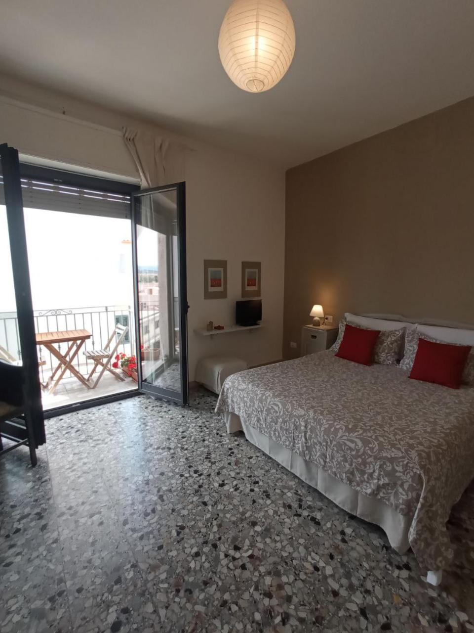 Myhouse Hotel Olbia Bagian luar foto