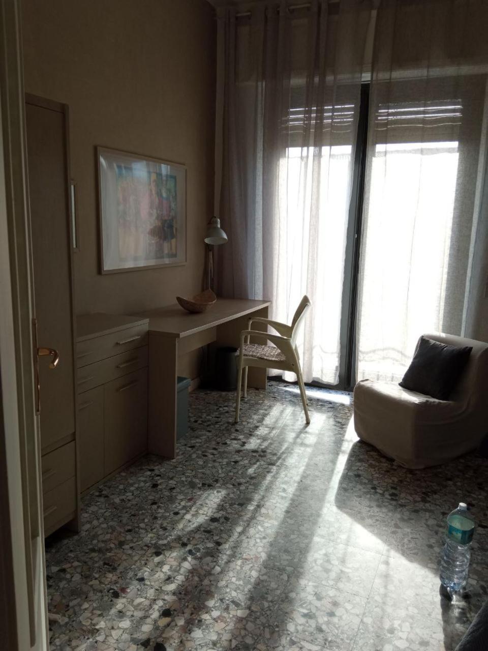 Myhouse Hotel Olbia Bagian luar foto