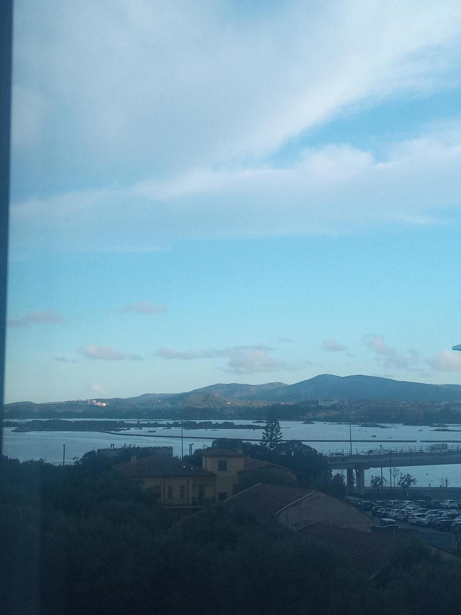 Myhouse Hotel Olbia Bagian luar foto